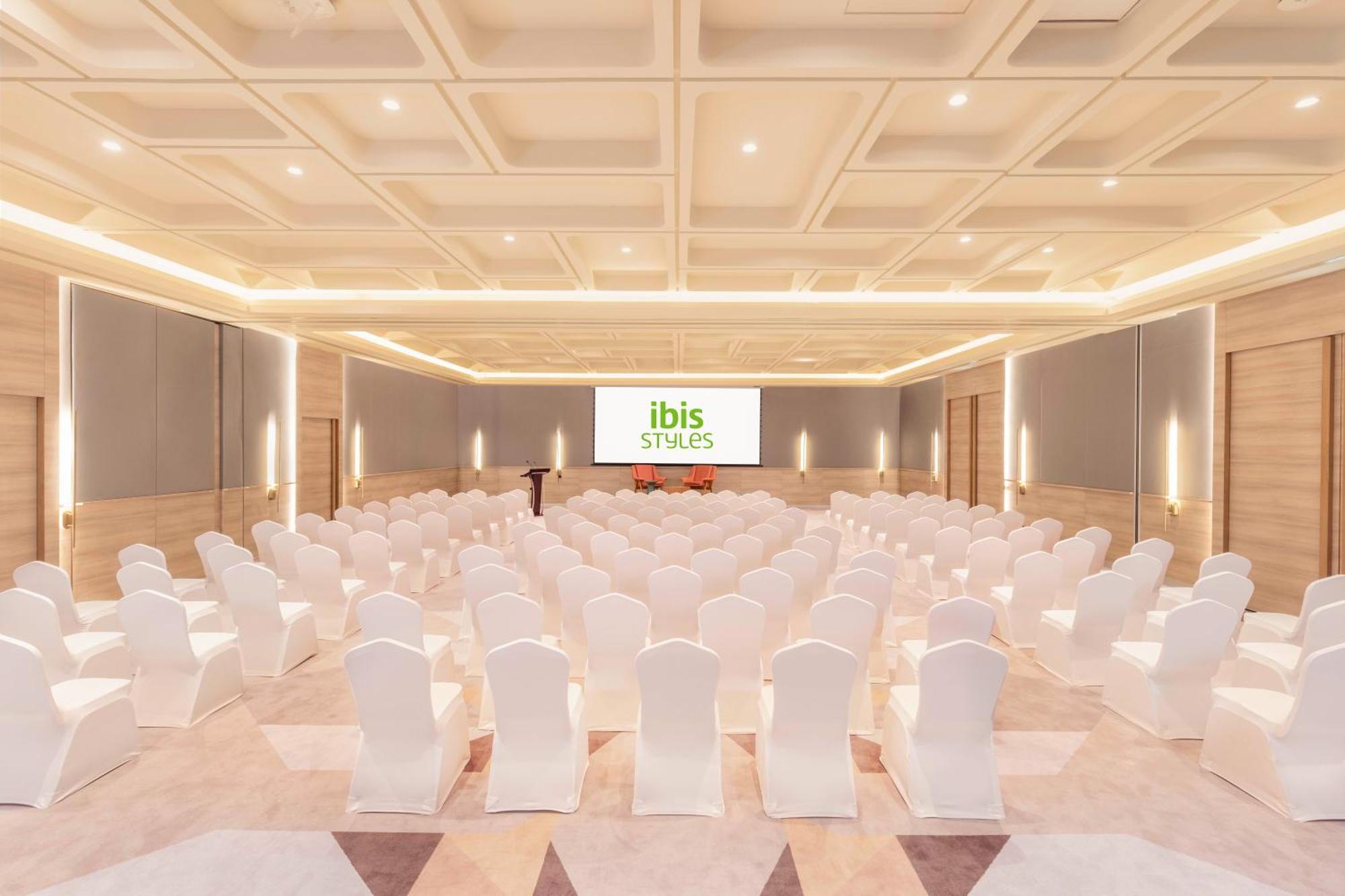 Hotel Ibis Styles Mysuru Extérieur photo